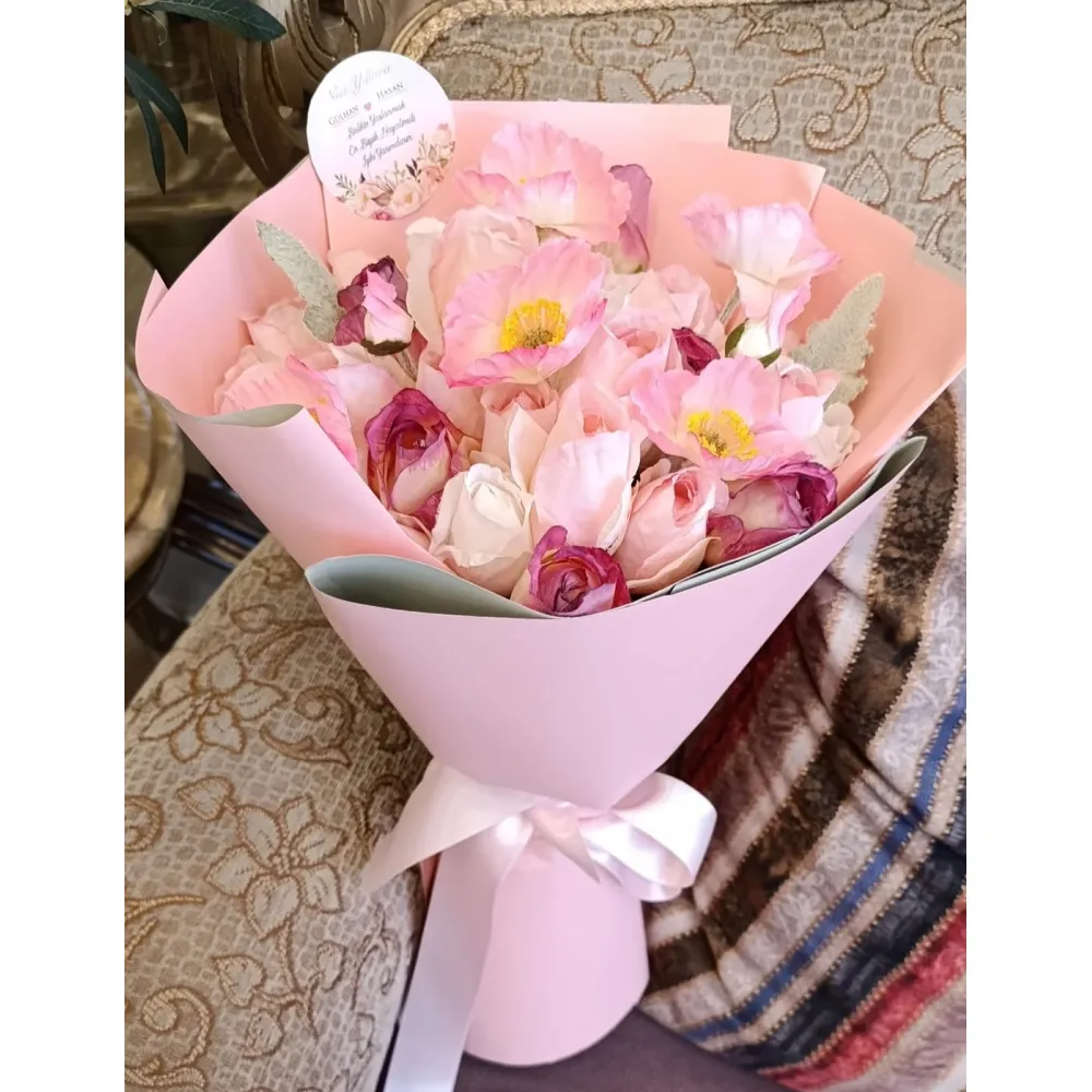 Pembe Gelincik Detaylı Bohça Çiçeği